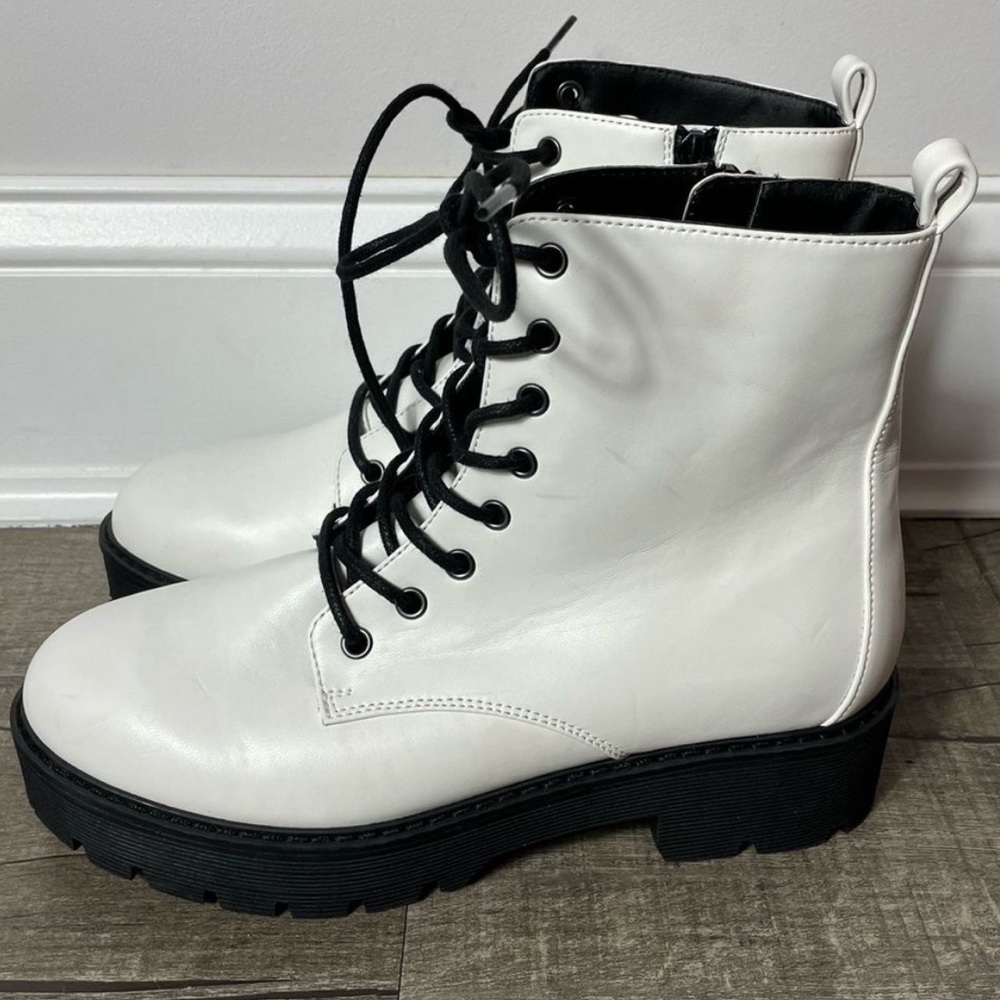 SOLD: White lace up boots